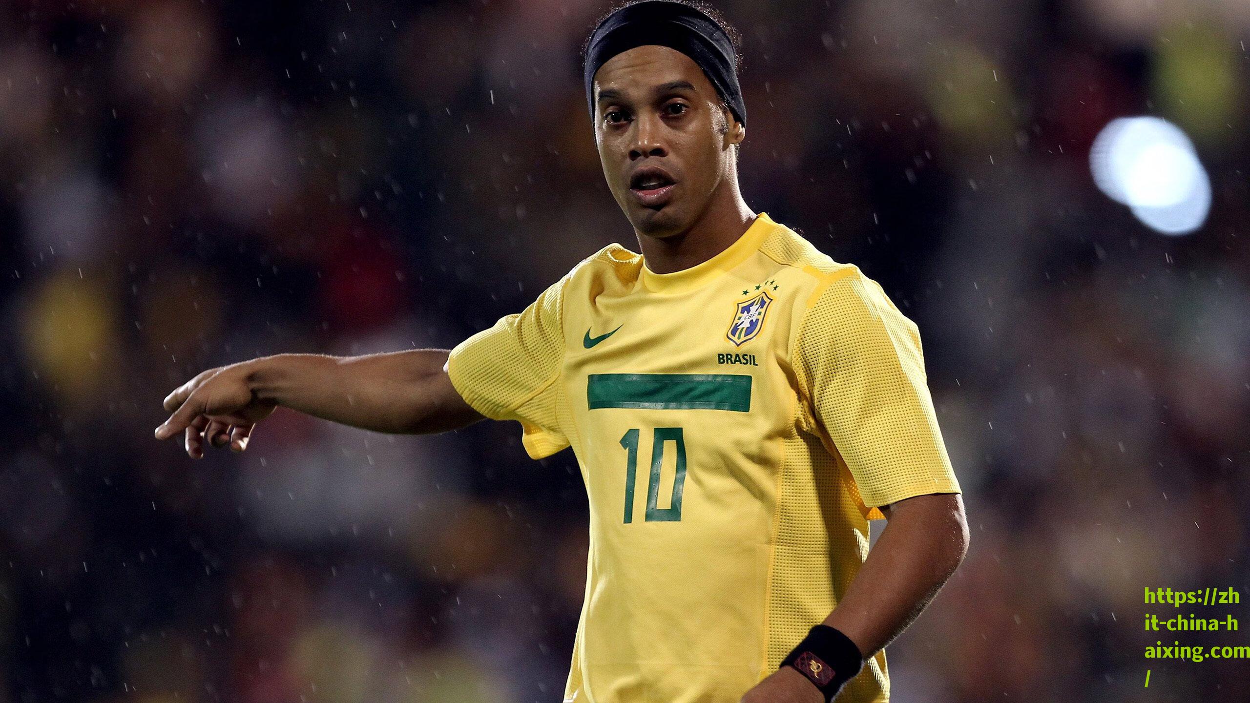 约翰逊五场五球引爆热议，球迷调侃，压力之下终见锋芒