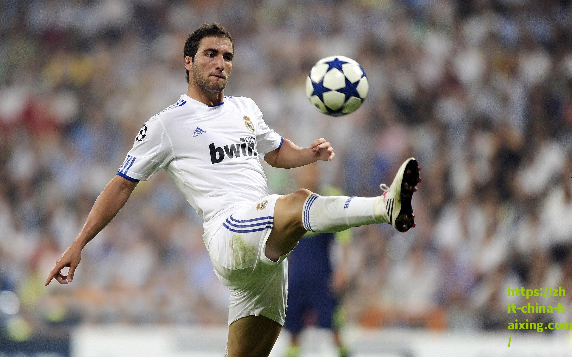 足坛悲喜夜！争议绝杀与惊天逆转齐飞 蓝黑军团饮恨 德西英豪各显神通