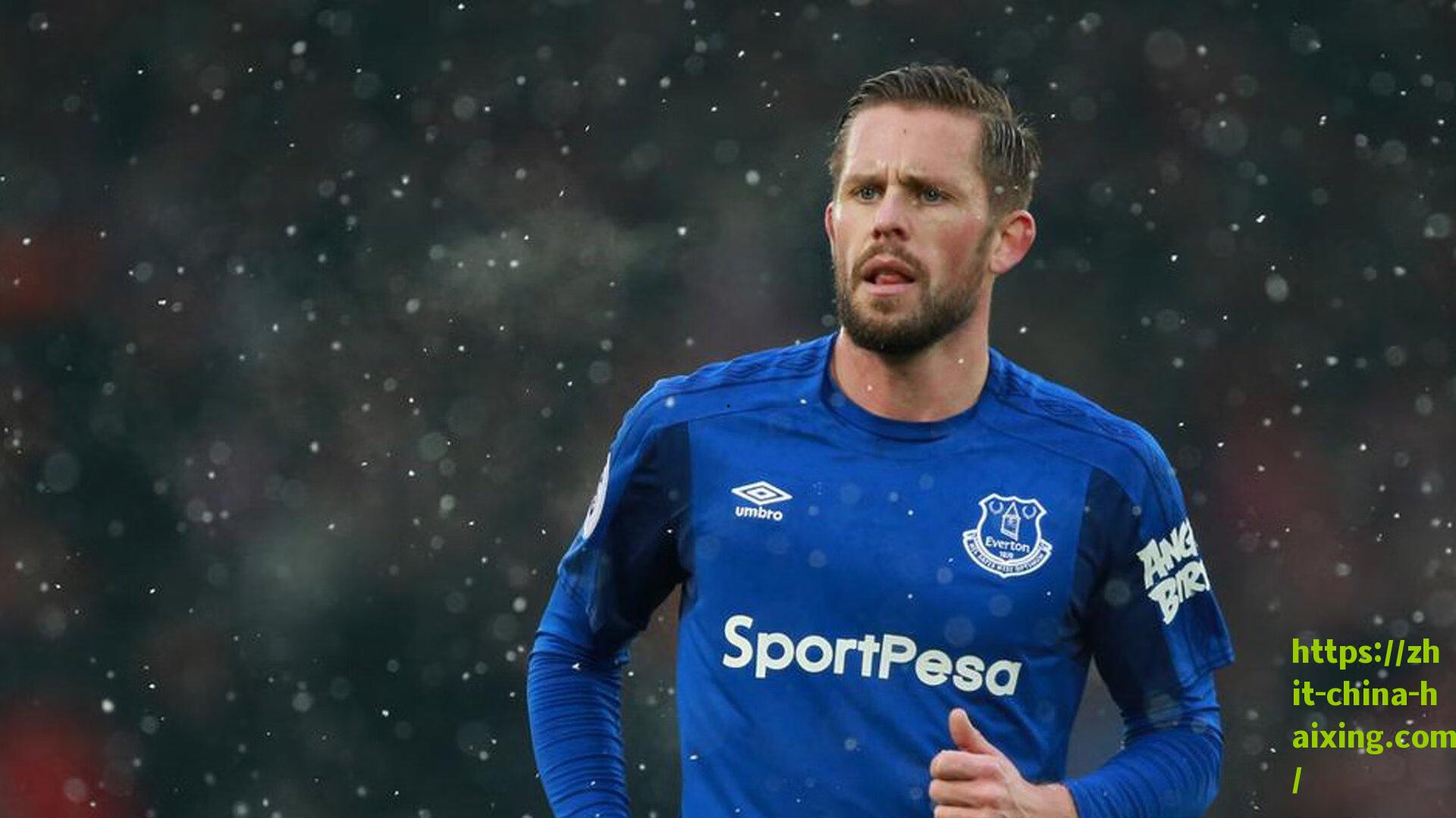 当追梦被问及马丁列了50个大前锋比你强时，他笑着回应，挺可爱的，向他们致敬